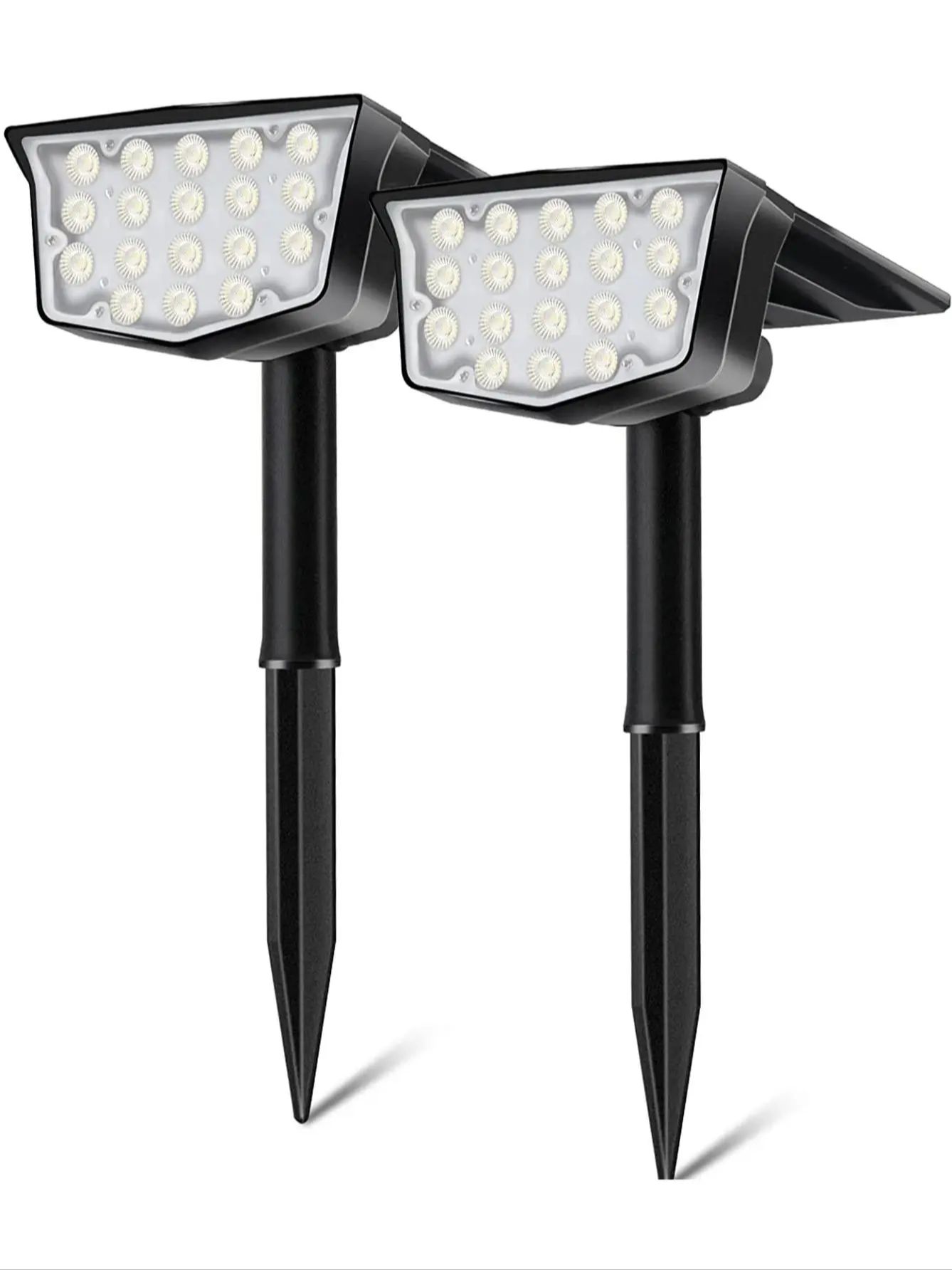 2個入りソーラー屋外スポットライト 700ルーメン 防水US - Outdoor Lighting Switch のレビューと価格